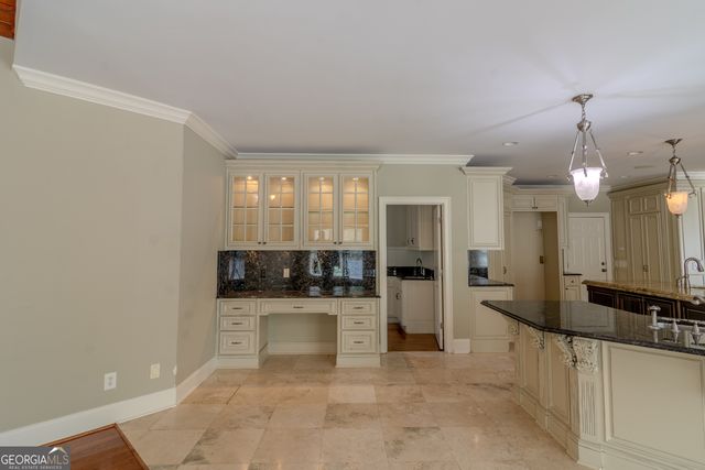 818 Natchez Valley Trace, Grayson, GA 30017