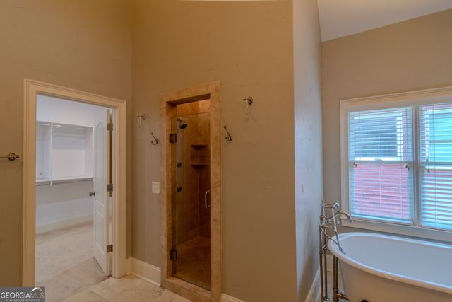 818 Natchez Valley Trace, Grayson, GA 30017