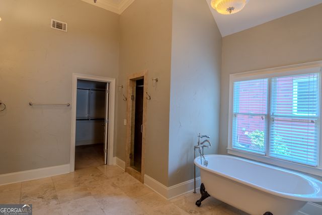 818 Natchez Valley Trace, Grayson, GA 30017