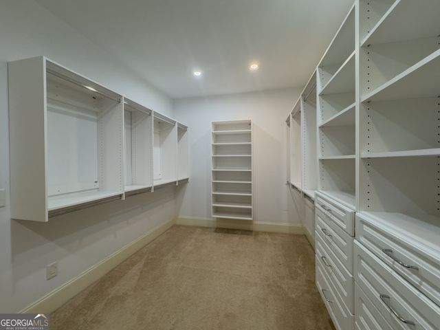 818 Natchez Valley Trace, Grayson, GA 30017