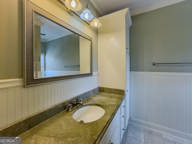 818 Natchez Valley Trace, Grayson, GA 30017