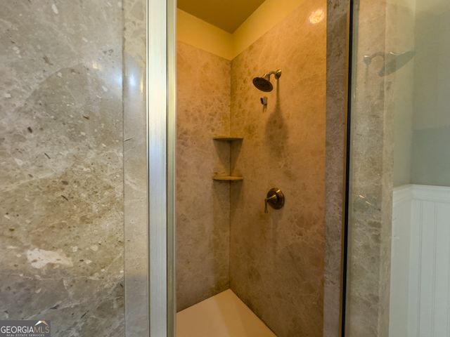 818 Natchez Valley Trace, Grayson, GA 30017