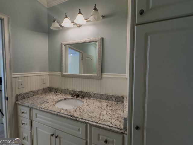 818 Natchez Valley Trace, Grayson, GA 30017