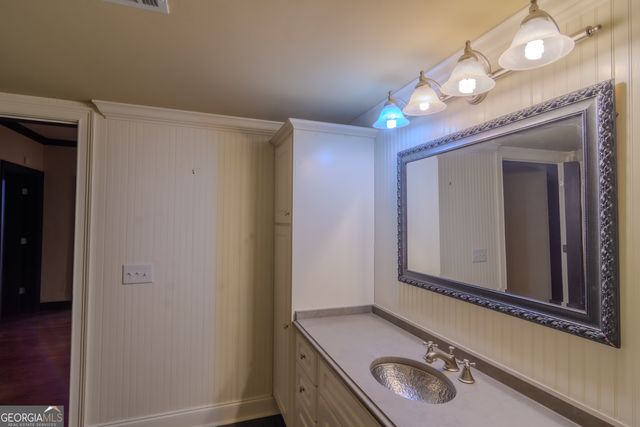 818 Natchez Valley Trace, Grayson, GA 30017