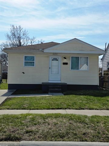 8434 Orchard Avenue, Warren, MI 48089