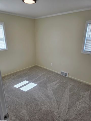 8434 Orchard Avenue, Warren, MI 48089