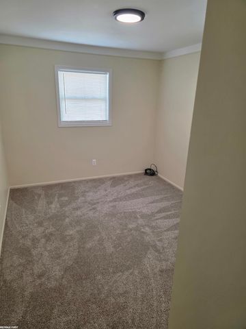 8434 Orchard Avenue, Warren, MI 48089