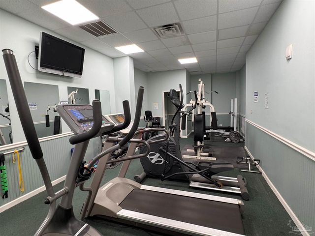 825 Bayshore Dr 205, Pensacola, FL 32507