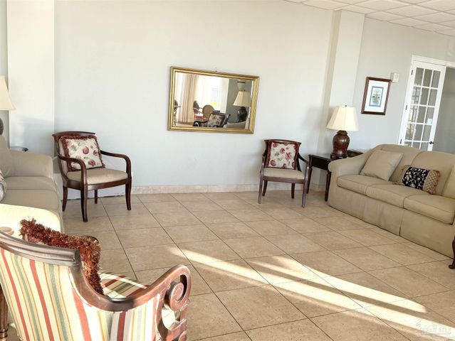 825 Bayshore Dr 205, Pensacola, FL 32507