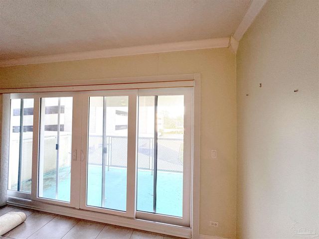 825 Bayshore Dr 205, Pensacola, FL 32507