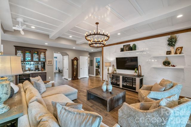 1041 Chippenham Avenue, Lancaster, SC 29720