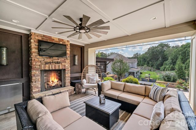 1041 Chippenham Avenue, Lancaster, SC 29720