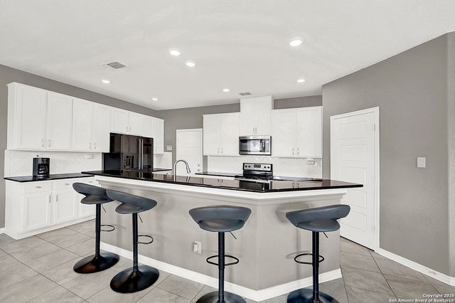 444 LANDMARK GATE, Cibolo, TX 78108