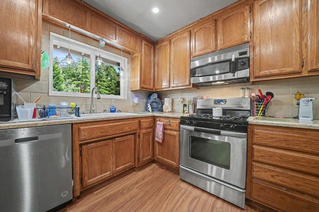17816 N Creekside Dr, Pioneer, CA 95666