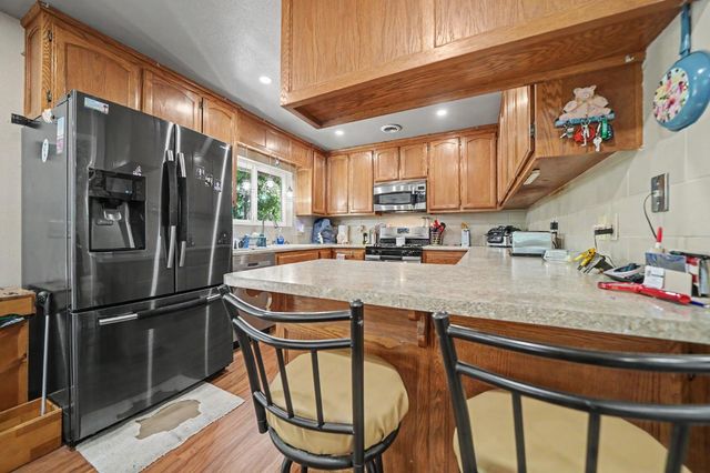 17816 N Creekside Dr, Pioneer, CA 95666