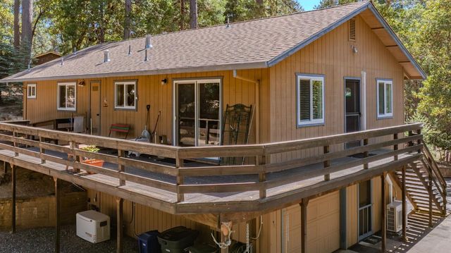 17816 N Creekside Dr, Pioneer, CA 95666