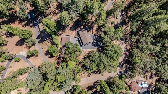 17816 N Creekside Dr, Pioneer, CA 95666
