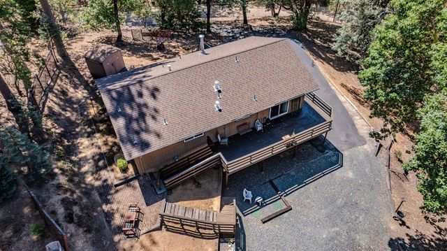17816 N Creekside Dr, Pioneer, CA 95666