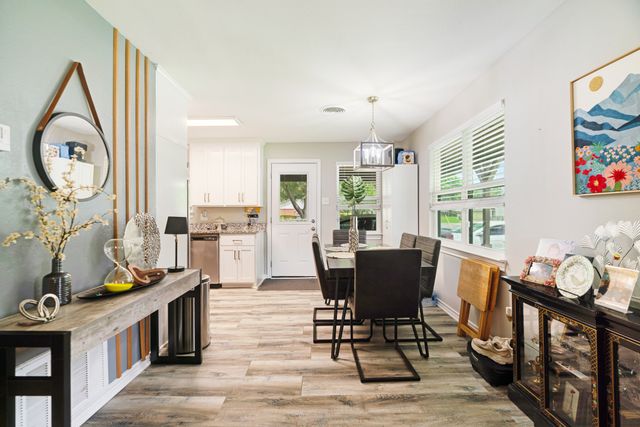 2435 Hubbard Street, Paris, TX 75460