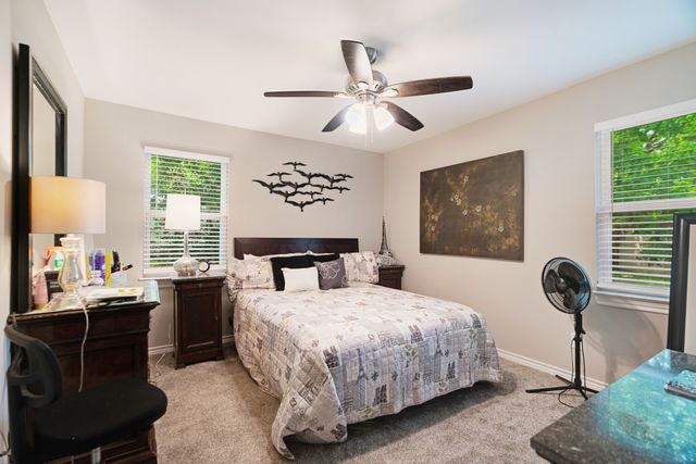 2435 Hubbard Street, Paris, TX 75460