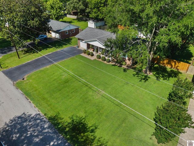 411 Briarcliff Drive, Paducah, KY 42003