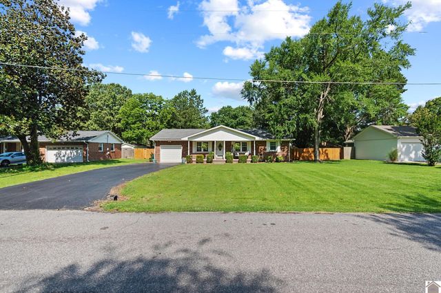 411 Briarcliff Drive, Paducah, KY 42003