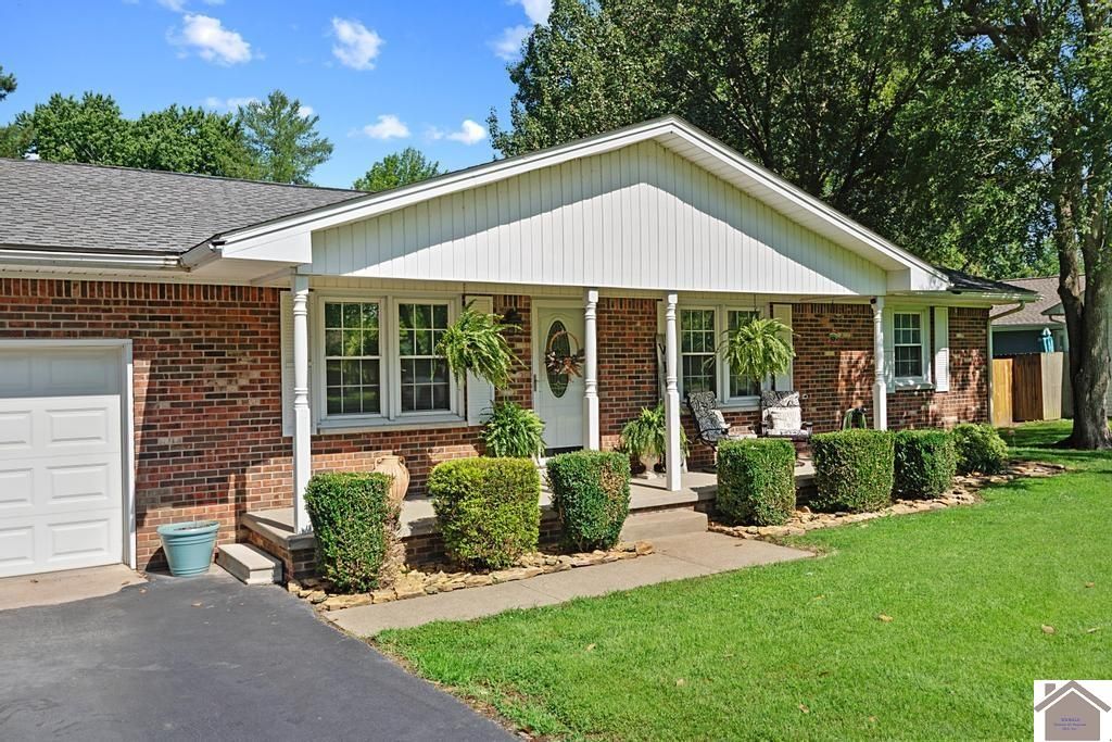 411 Briarcliff Drive, Paducah, KY 42003
