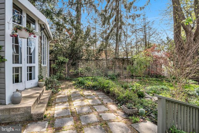 416 WALNUT ST, Carlisle, PA 17013