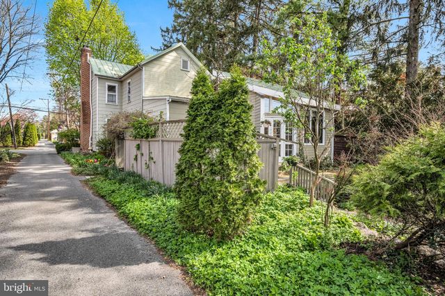 416 WALNUT ST, Carlisle, PA 17013