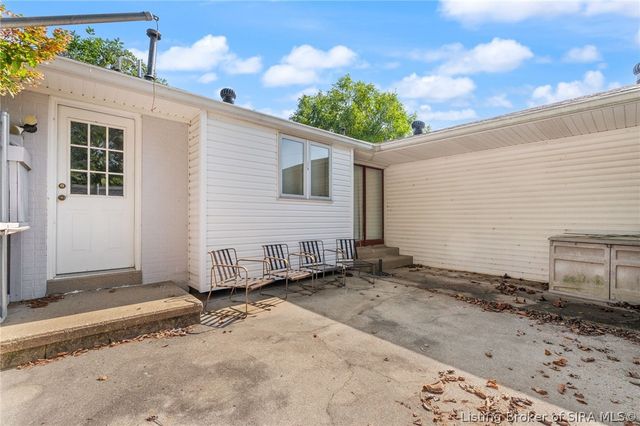 1715 Allentown Road, Sellersburg, IN 47172