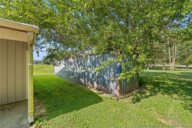 1715 Allentown Road, Sellersburg, IN 47172