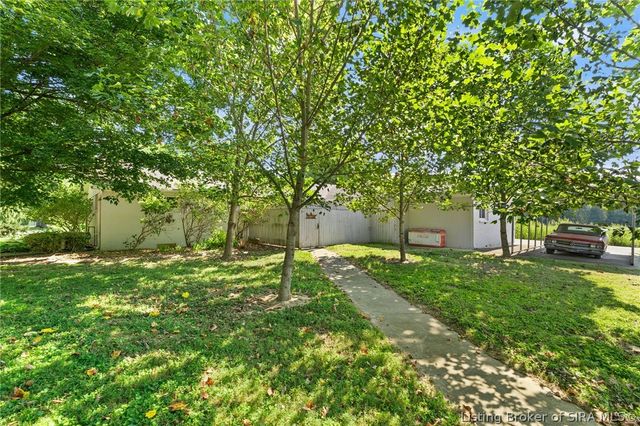 1715 Allentown Road, Sellersburg, IN 47172