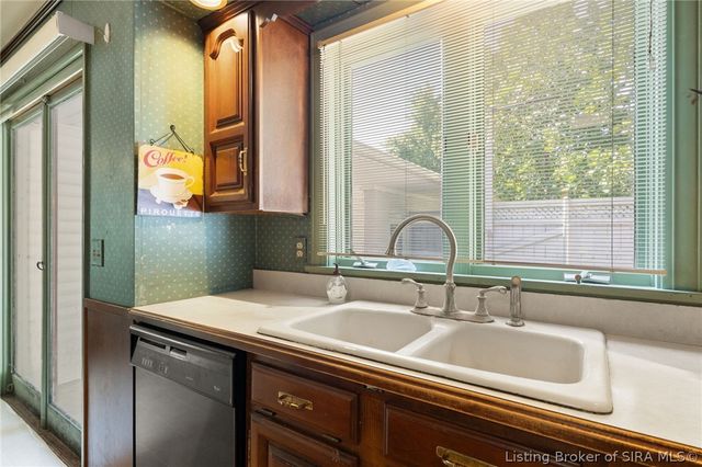 1715 Allentown Road, Sellersburg, IN 47172