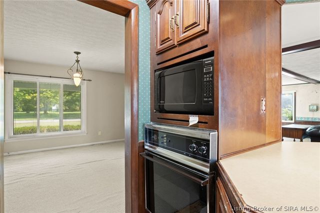 1715 Allentown Road, Sellersburg, IN 47172