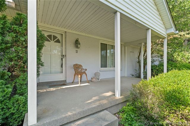 1715 Allentown Road, Sellersburg, IN 47172