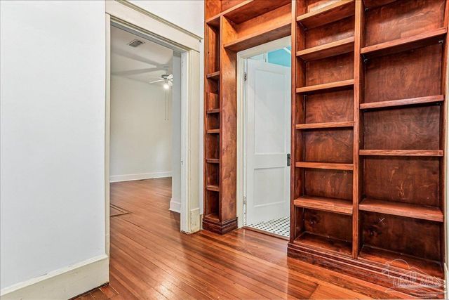 1011 N Reus St, Pensacola, FL 32501