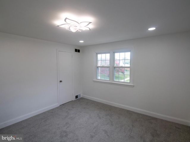 430 WEST RD, Ridley Park, PA 19078