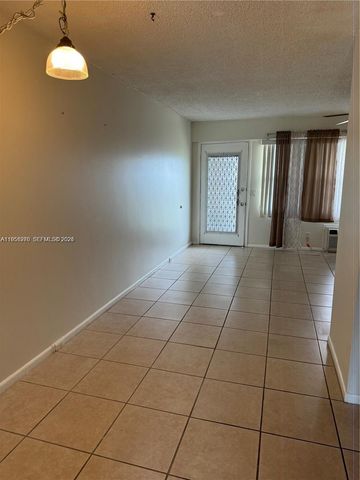 13550 SW 6th Ct 409A, Pembroke Pines, FL 33027