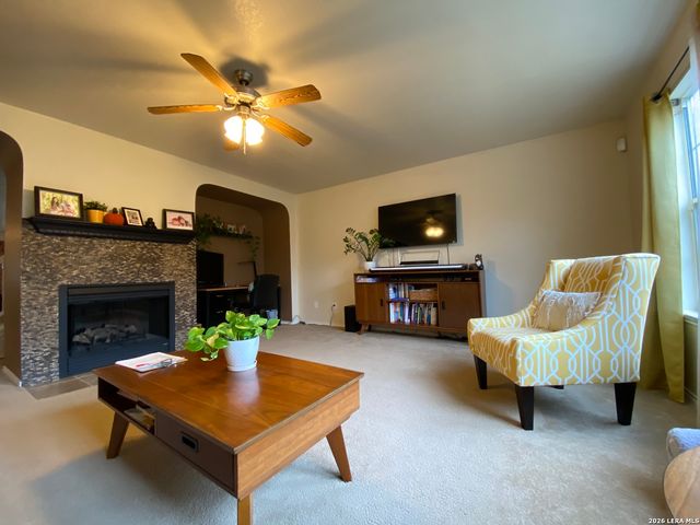 7915 Colonia, San Antonio, TX 78254