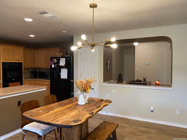 7915 Colonia, San Antonio, TX 78254