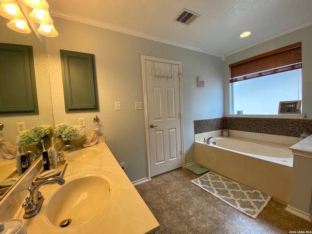 7915 Colonia, San Antonio, TX 78254
