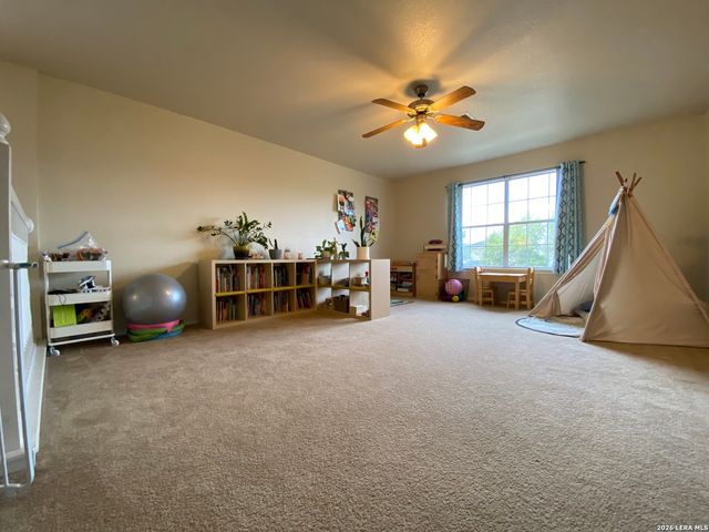 7915 Colonia, San Antonio, TX 78254