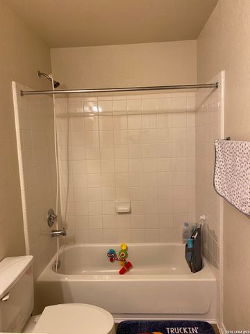 7915 Colonia, San Antonio, TX 78254