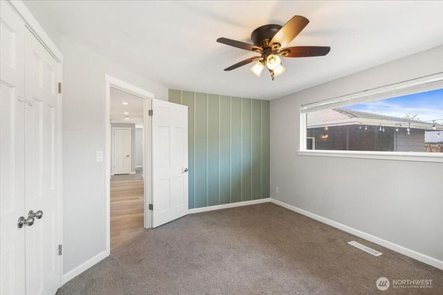 26324 SE 426th Street, Enumclaw, WA 98022