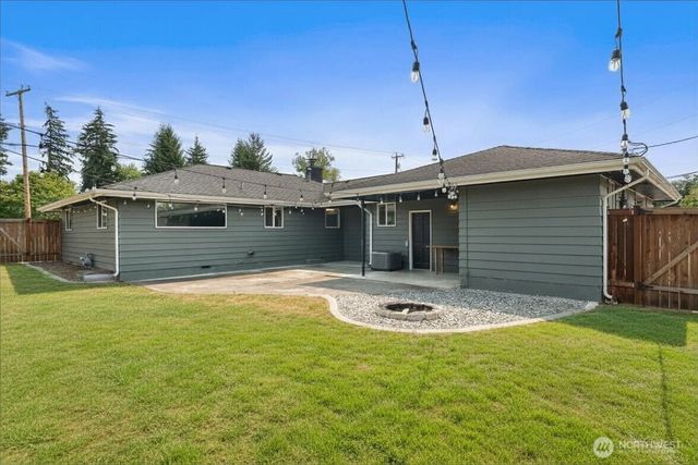 26324 SE 426th Street, Enumclaw, WA 98022