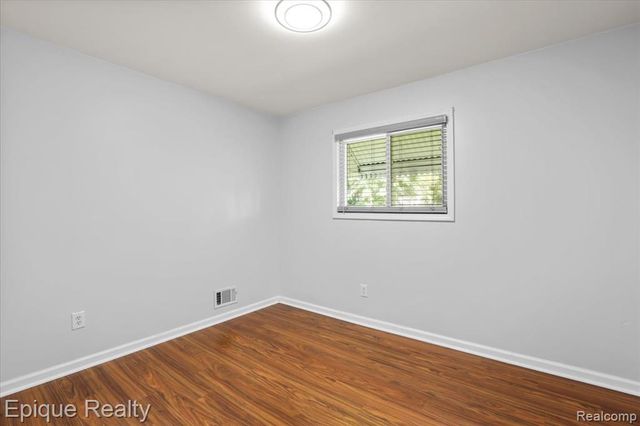 201 Parkdale Avenue, Pontiac, MI 48340