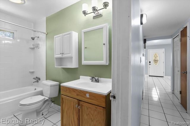 201 Parkdale Avenue, Pontiac, MI 48340