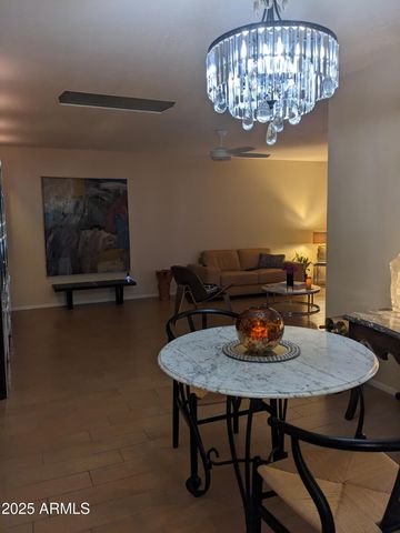 10585 W PALMERAS Drive H, Sun City, AZ 85373