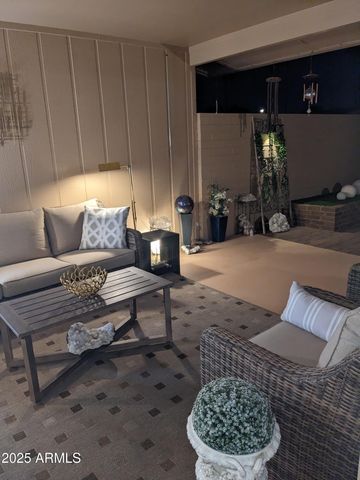 10585 W PALMERAS Drive H, Sun City, AZ 85373