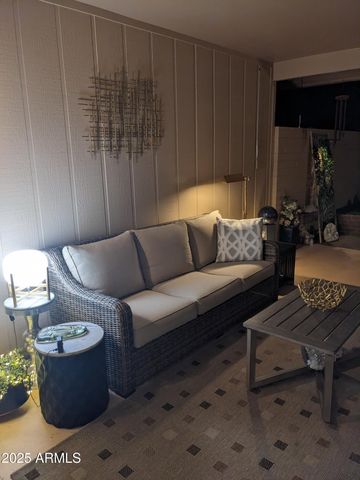 10585 W PALMERAS Drive H, Sun City, AZ 85373